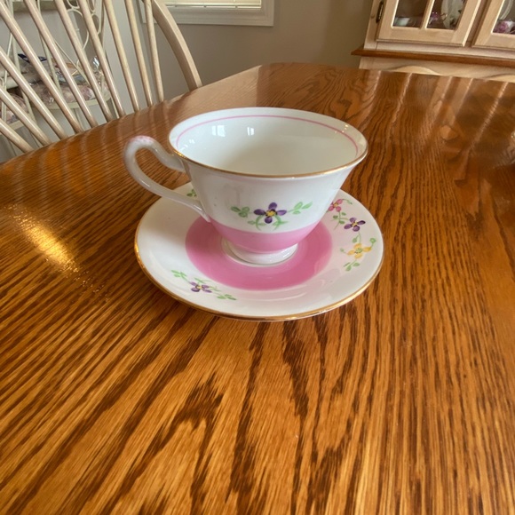 Delphine China Made in England #1995 Teacup and Saucer, Pink and Floral - Picture 2 of 8